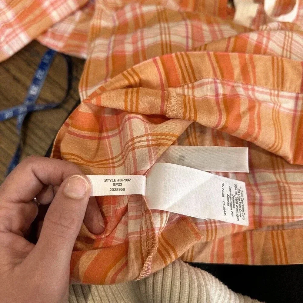 NWT J. Crew Smocked-neck Women's top in Spring plaid Color Size XS 2771